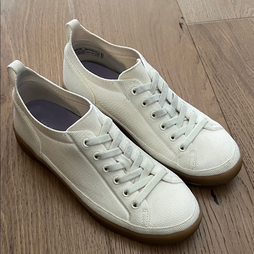 Vionic Off-White Canvas Sneakers